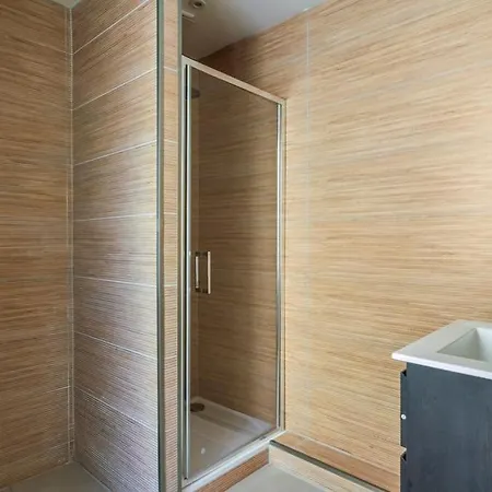 Studio Porte Dore Bois De Vincennes Paris